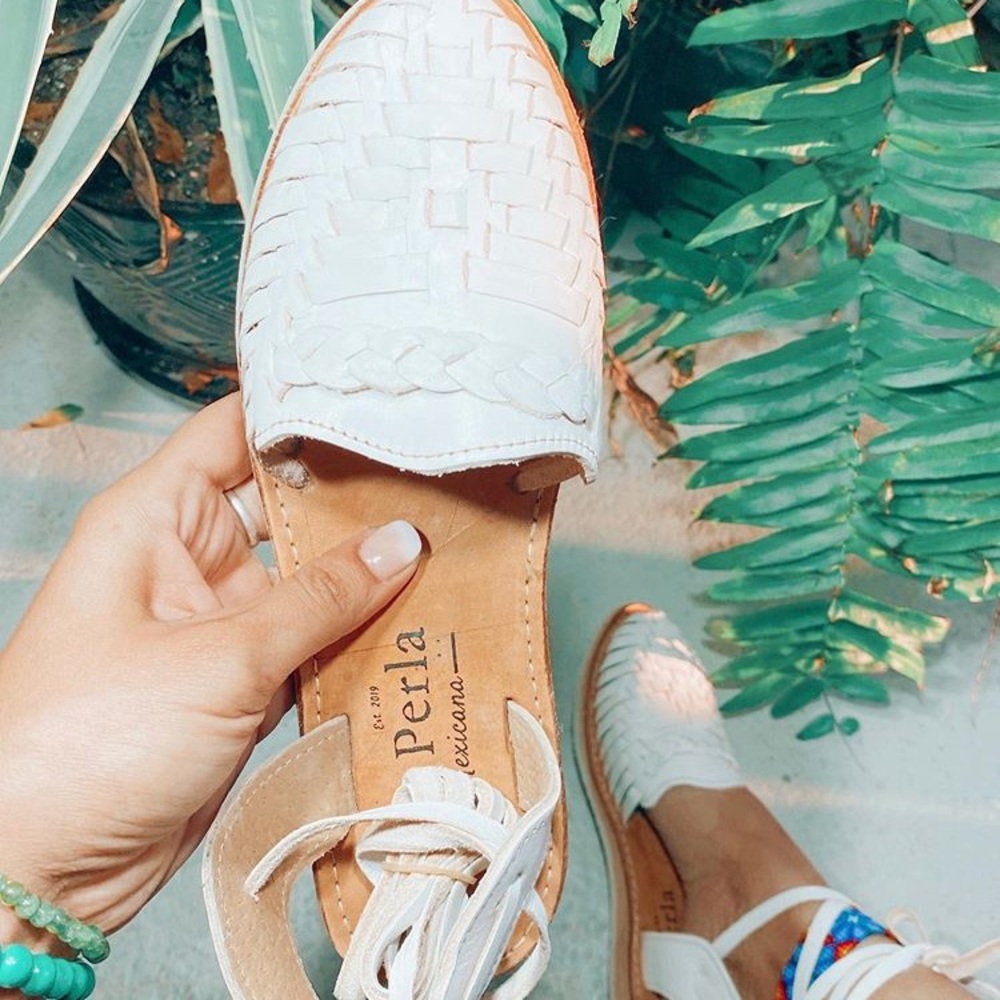 Womens handmade in Mexico lace up huaraches.
